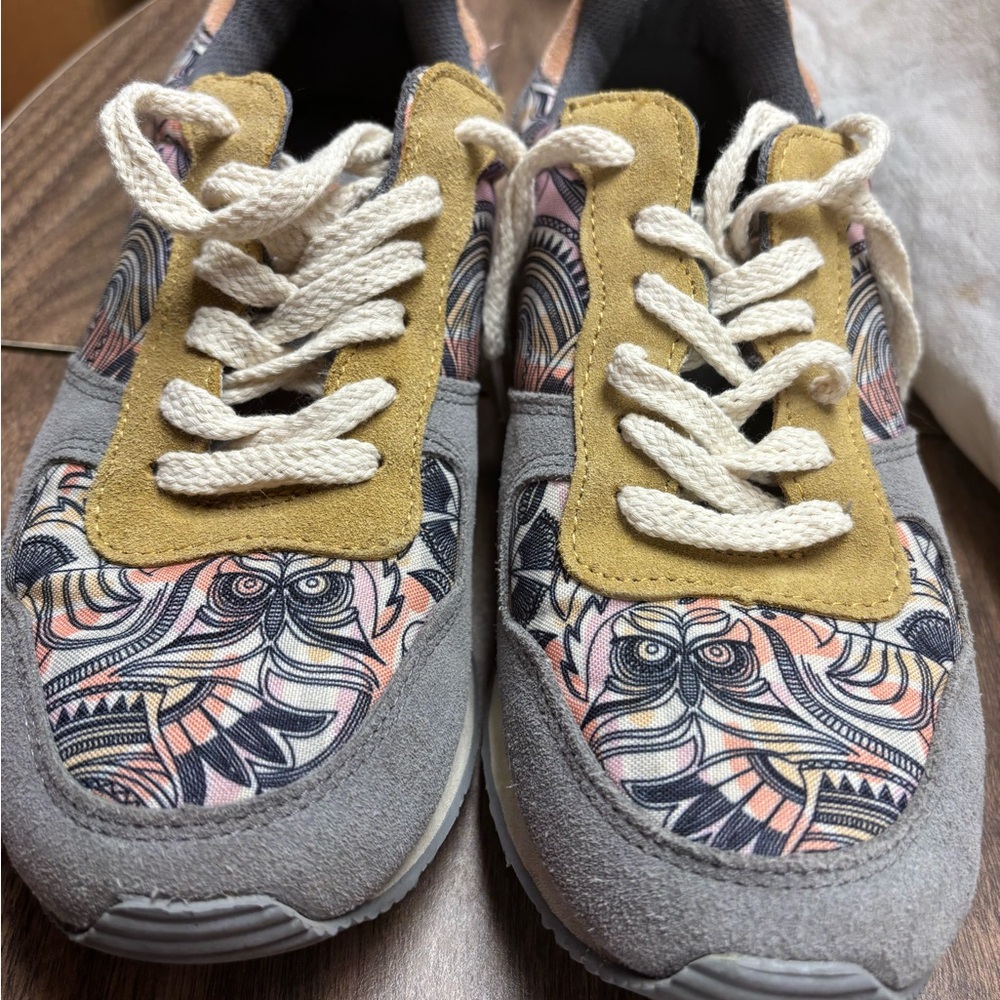 inkkas Multicolor Patterned Athletic Sneakers in Gray, Pink, Yellow, Teal - Picture 5 of 8